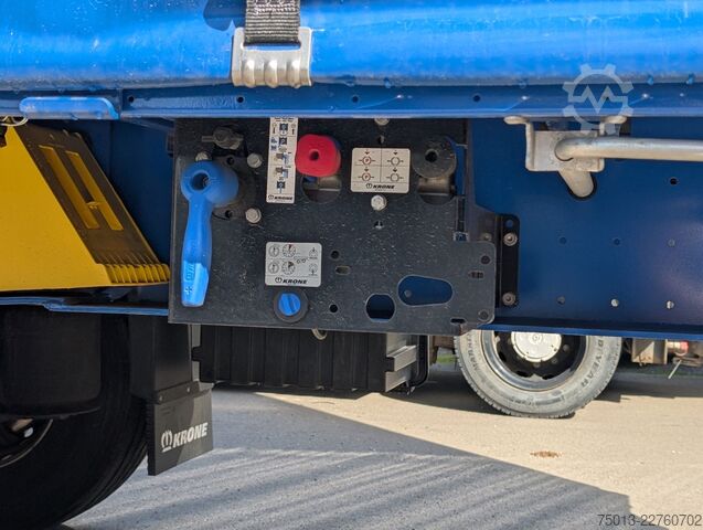 Open semitrailer with tarp KRONE Alleskönner, Steckrungen, LaSi Getränke, MIETEN?