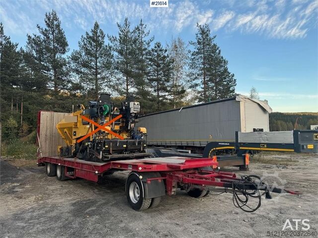 Low loader Goldhofer machine trailer