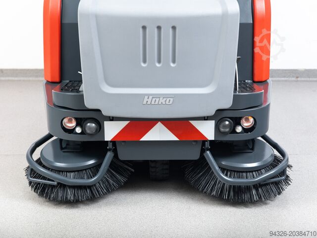 Hako Sweepmaster D1500 RH Kehrmaschine Hako Sweepmaster D1500 RH - Diesel - 2018y