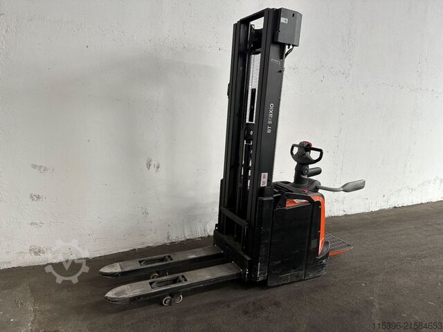 Hochhubwagen Toyota SPE 160 L - TRIPLEX 5,4 m - 1049 Bts. !!!!!!