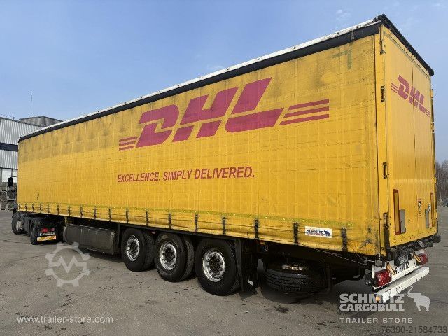 Auflieger mit Pritsche & Plane Schmitz Cargobull Semitrailer Curtainsider Standard