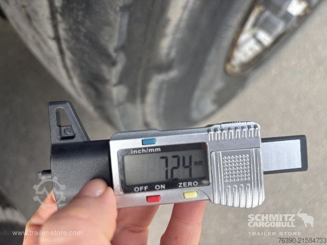 Auflieger mit Pritsche & Plane Schmitz Cargobull Semitrailer Curtainsider Standard