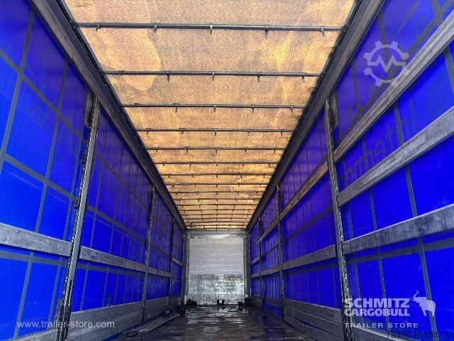 Auflieger mit Pritsche & Plane Schmitz Cargobull Semitrailer Curtainsider Standard