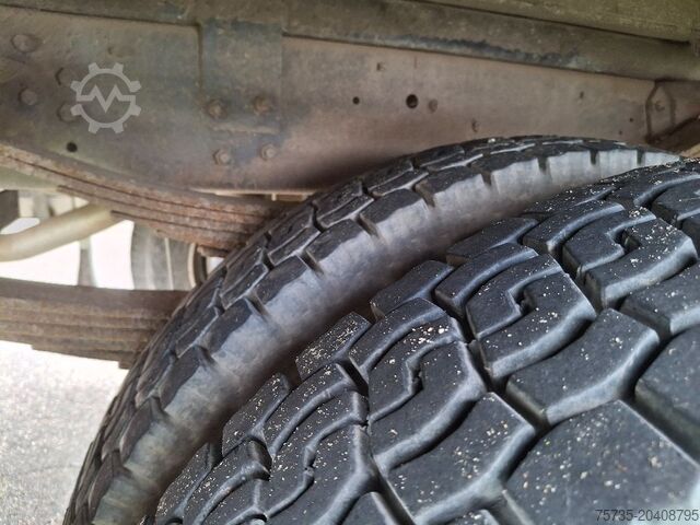 Fire engine MERCEDES-BENZ 1017