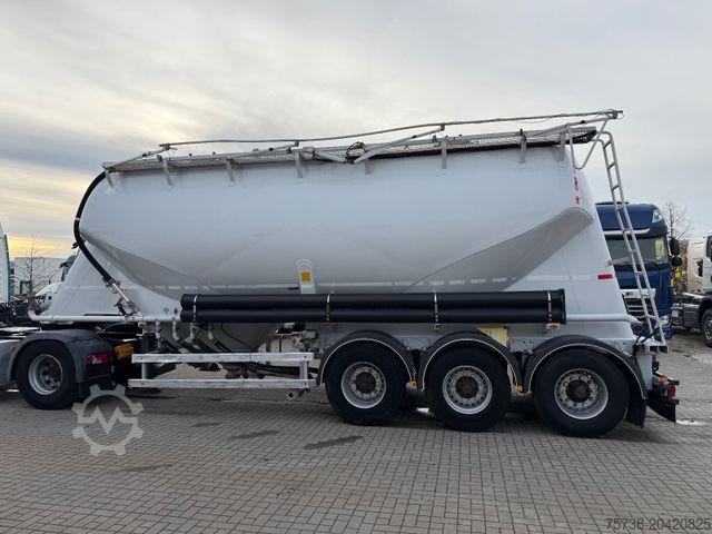 Silo semitrailer KÄSSBOHRER Zementsilo 35 m³/3- Achsen/BPW Achsen