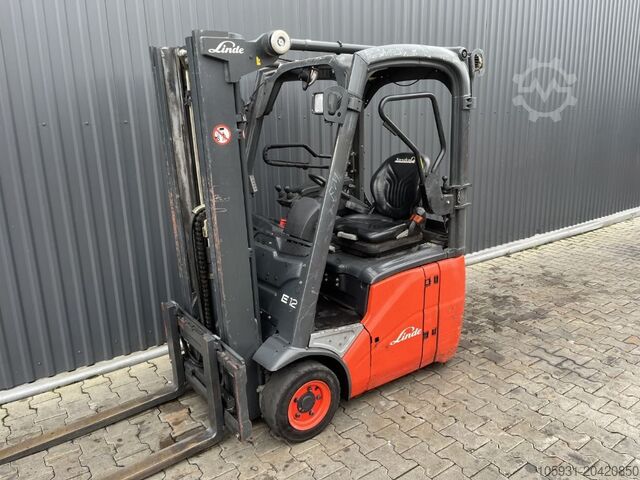Electric 3-wheel forklift Linde E12-01