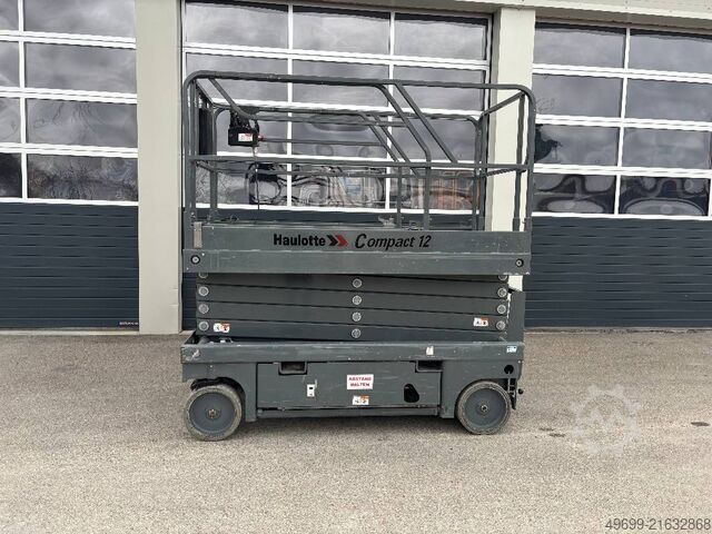 Scissor lift Haulotte Compact 12 - 11,75m Scherenarbeitsbühne