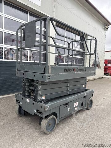 Scissor lift Haulotte Compact 12 - 11,75m Scherenarbeitsbühne
