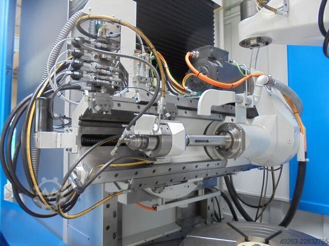 Gear hobbing machine LIEBHERR LC 1203