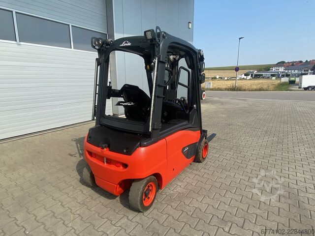  Linde E20PL-02 + Ladegerät 3516 --EK
