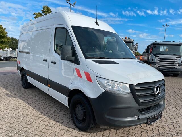 High top van MERCEDES-BENZ Sprinter 316 CDI L2H2/ Autom./ AC/ Navi/ AHK 3.5