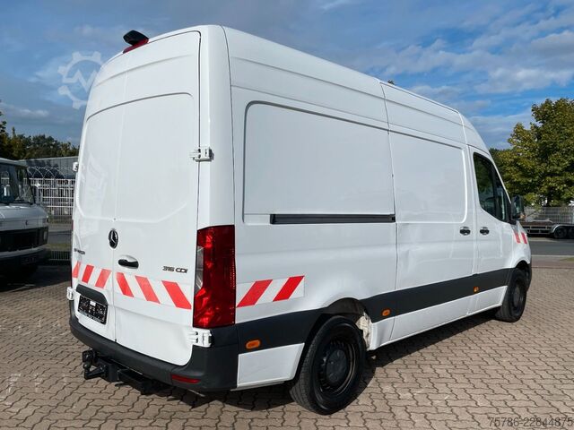 High top van MERCEDES-BENZ Sprinter 316 CDI L2H2/ Autom./ AC/ Navi/ AHK 3.5