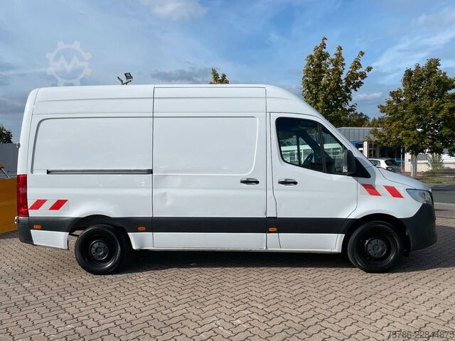 High top van MERCEDES-BENZ Sprinter 316 CDI L2H2/ Autom./ AC/ Navi/ AHK 3.5