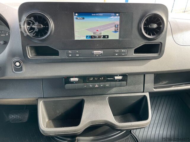 High top van MERCEDES-BENZ Sprinter 316 CDI L2H2/ Autom./ AC/ Navi/ AHK 3.5