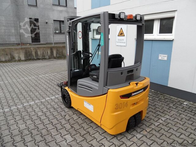 Electric 3-wheel forklift Jungheinrich EFG 220 - BJ 2022 - Triplex - wenig Stunden!