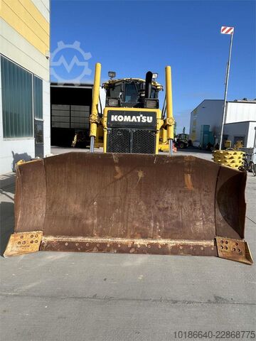 Komatsu D65EX-18E0 Komatsu D65EX-18E0