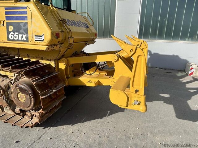 Komatsu D65EX-18E0 Komatsu D65EX-18E0