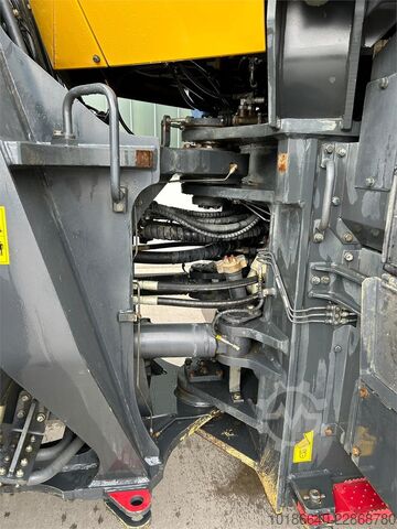 Komatsu WA500-8E0 Komatsu WA500-8E0
