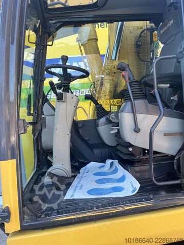 Komatsu PW180-10 Komatsu PW180-10