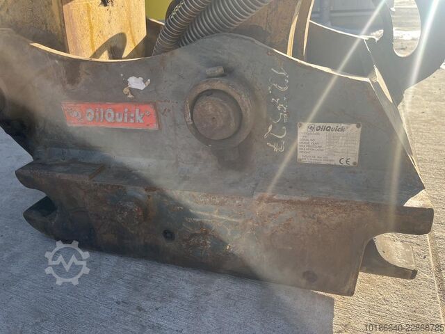 Komatsu PW180-10 Komatsu PW180-10