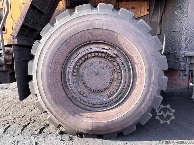 Komatsu WA600-8E0 Komatsu WA600-8E0