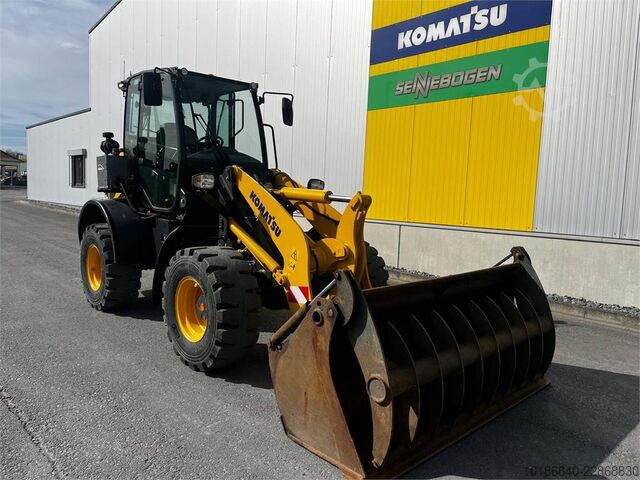 Komatsu WA100M-8E0 Komatsu WA100M-8E0