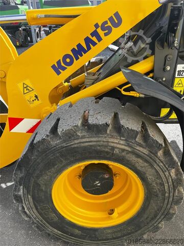 Komatsu WA100M-8E0 Komatsu WA100M-8E0