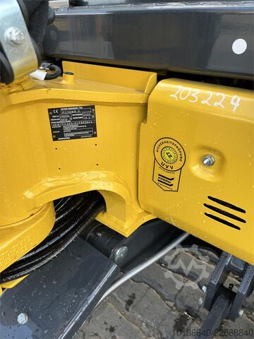Komatsu PC38MR-5 Komatsu PC38MR-5