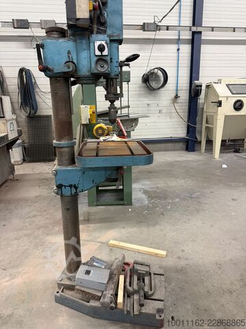 Polishing and grinding machine Polijst- en slijpmachine(s) 