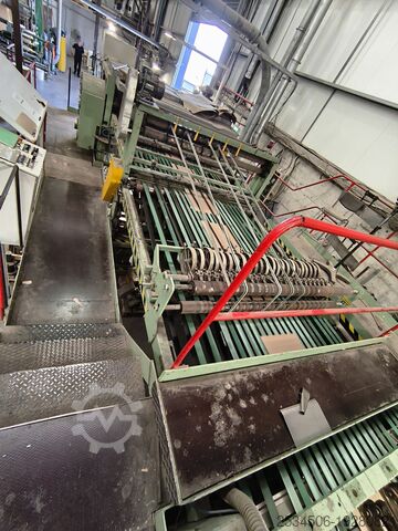 Paper cutting machine Valmet-Strecker Synchro Sheeter