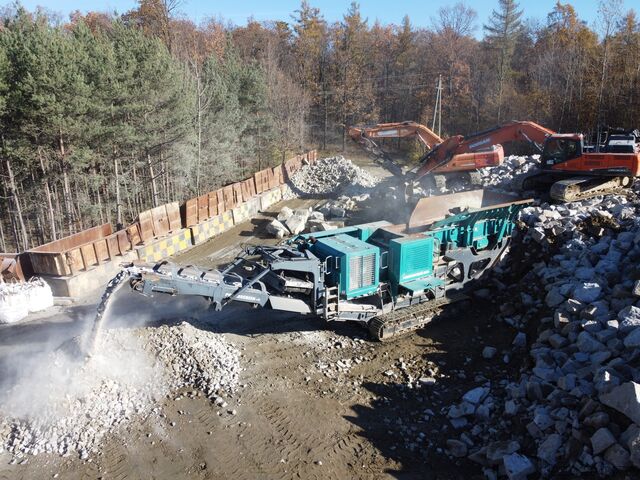 Backenbrecher Powerscreen Premiertrak 400