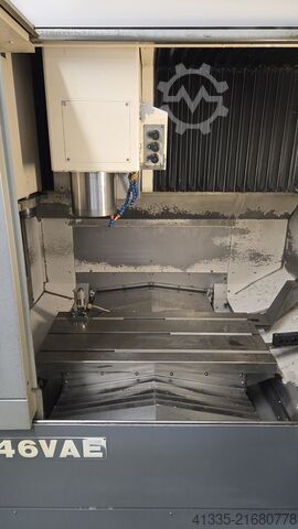 Vertikales Bearbeitungszentrum OKUMA MB-46 VAE A-Achse