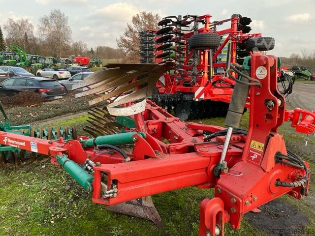 Landmaschine  EG100-300 Packomat