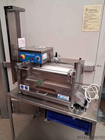Slicer for hamburger buns Schneid-LEO 