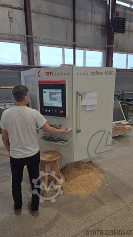 Vertical CNC machine SCM Cyflex F900