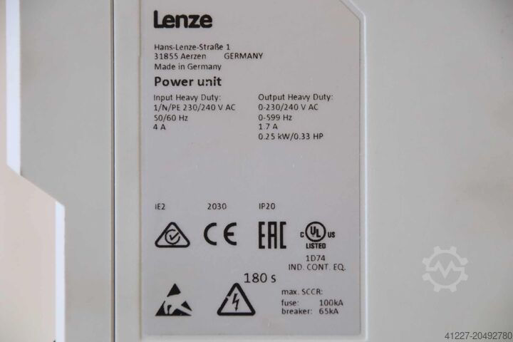 Frequenzumrichter 0,25 kW Lenze i550
