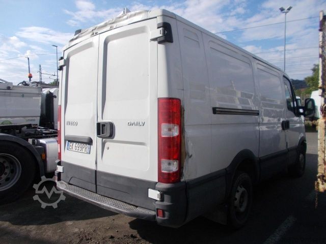 Panel van IVECO DAILY 35S13