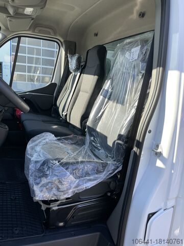 Transporter with flatbed & tarpaulin RENAULT Master Pritsche Plane Schiebeplane