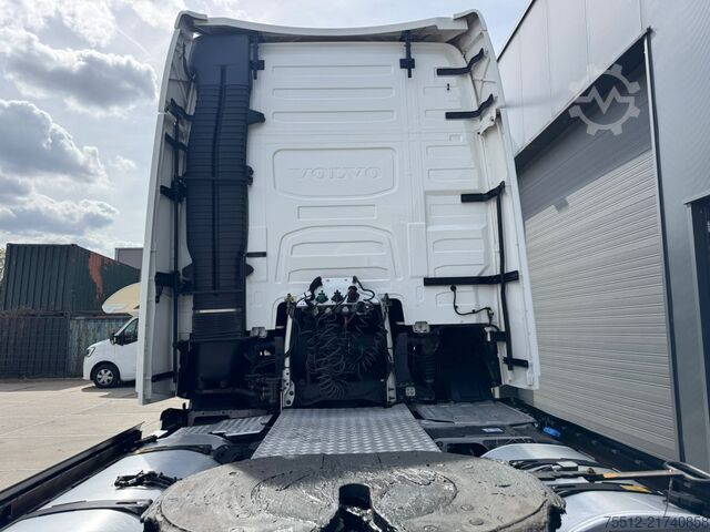 Standard-SZM Volvo FH 460 XL / I-Shift / I-Park Cool / 2 Tanks / T...
