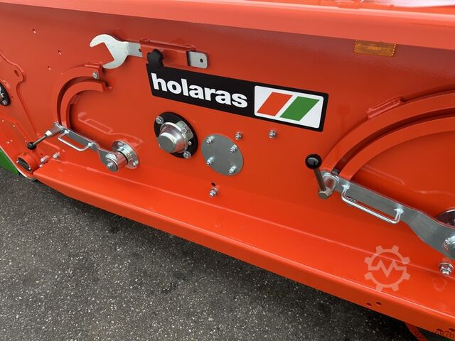 Holaras UR 135-DB onion harvester with cross-conveyor belts HOLARAS UR-135-DB