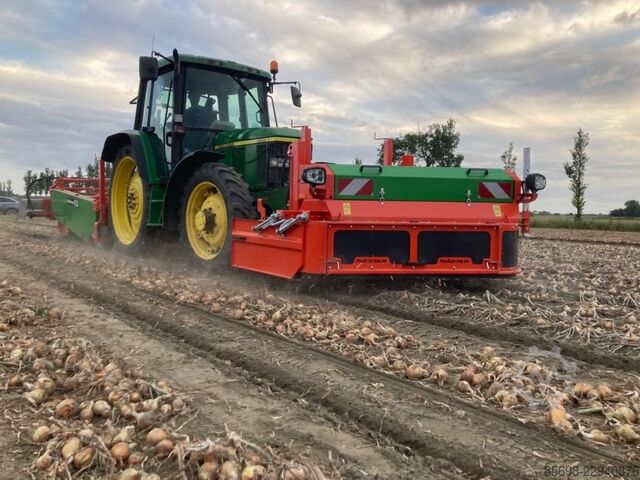 Holaras UR 135-DB onion harvester with cross-conveyor belts HOLARAS UR-135-DB