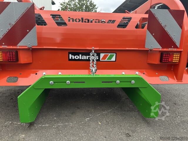 Holaras UR 135-DB onion harvester with cross-conveyor belts HOLARAS UR-135-DB