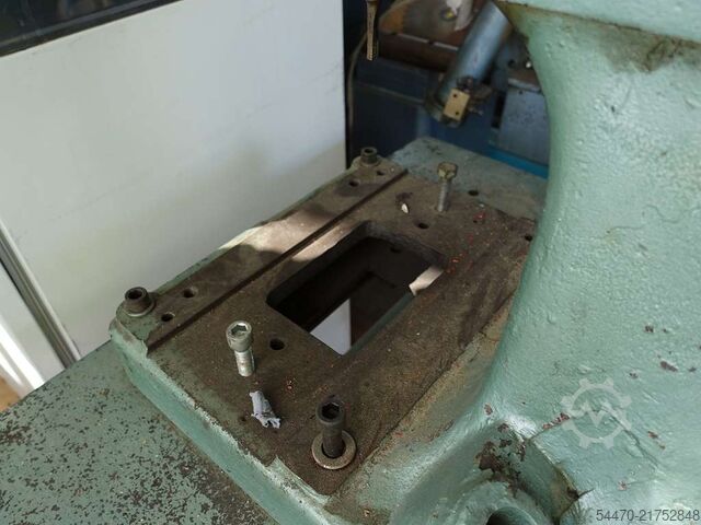 Kniehebelpresse VÖGTLE 