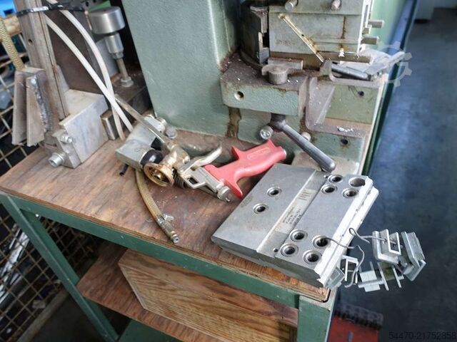 Pneumatische Presse SCHÜCO 290124 II