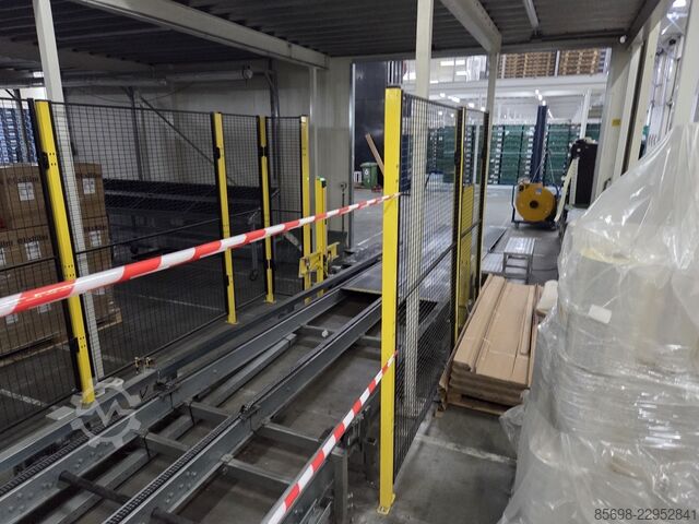 Viscon Atlas automatic gantry palletizer for various crates, with automatic crate infeed and pallet VISCON Atlas