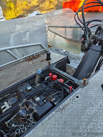 Pistenbully Kässbohrer Geländefahrzeug AG PISTEN BULLY 600 W POLAR
