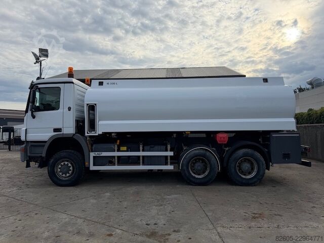 Fuel tanker Mercedes-Benz Actros 3341