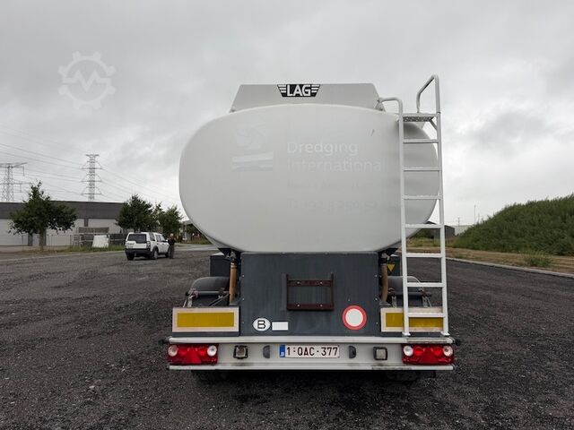 Fuel tanker Mercedes-Benz Actros 3341