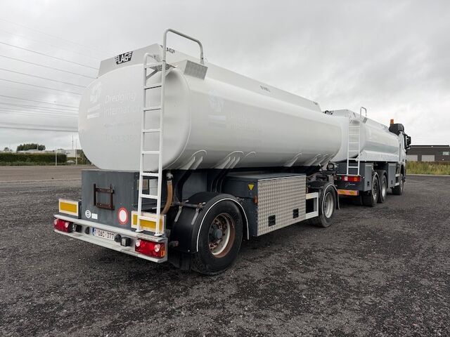 Fuel tanker Mercedes-Benz Actros 3341
