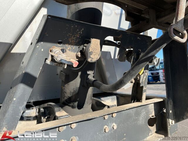 Tipper semitrailer SCHMITZ CARGOBULL SKI 18-7,2 Stahlmulde*24m³*SAF*Liftachse*
